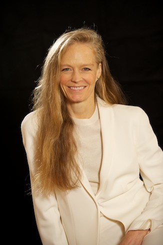 Suzy Amis